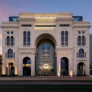 Hotel The Galleria Jeddah, Curio Collection By Hilton *****